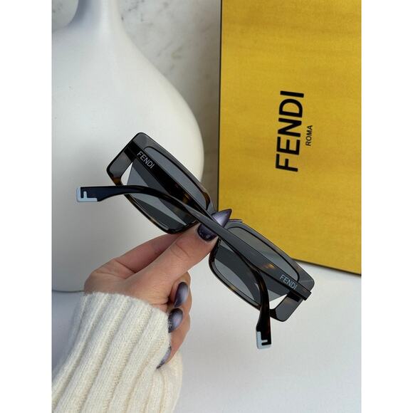 NEW Fendi FE40164I Way Brown Rectangular Slim Sunglasses